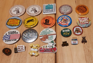 Lot of 22 Pins. Milwaukee. Wisconsin. Enamel. Miscellaneous Random 1990s Lot