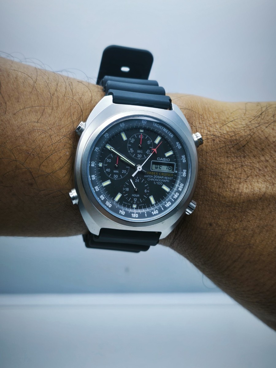 CASIO TIC-100 TIMBER CRUISER デジタルとアナログ時計 CASIO TIC-100 TIMBER CRUISER デジタルとアナログ時計