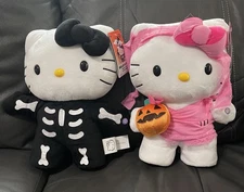2025 Sanrio Dancing Hello Kitty Halloween Side Steppers Greeters Pair Of 2 NWT