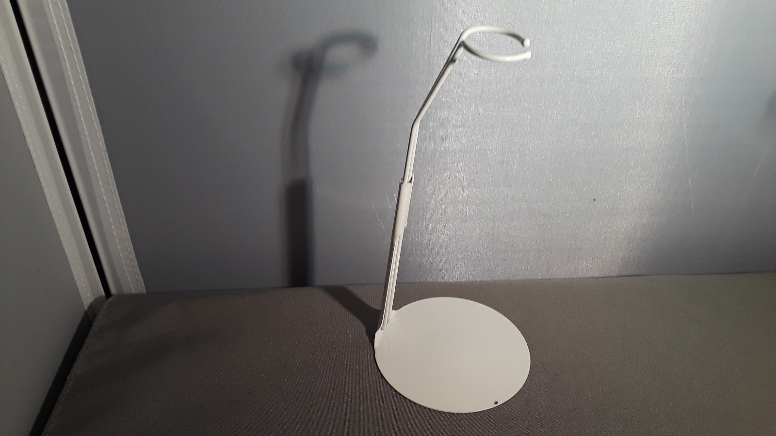 Barbie Doll Stand  white cushioned metal and for other 11-12 inch  Fashion Dolls