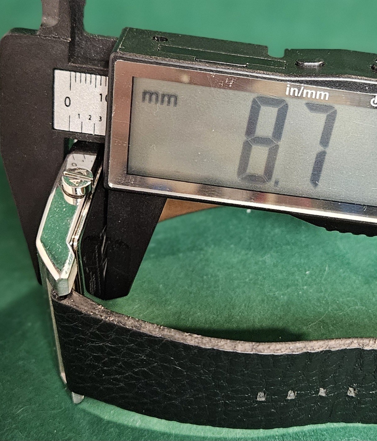 Armani Exchange 45mm Rectangular Watch Model AX 1… - image 7