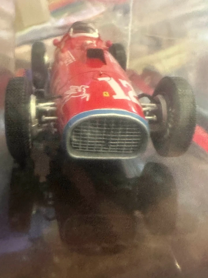 F1 Ferrari 375 Indianapolis - Alberto Ascari - 1952 - 1:24 - Immagine 4 di 4
