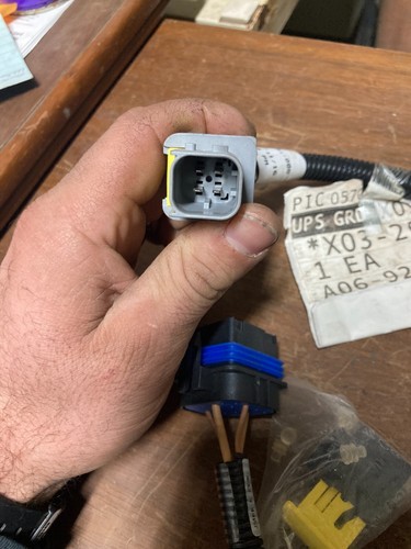 New Freightliner A06-92991-000 Relay Jumper Harness Freightliner A0692991000 - Picture 3 of 3
