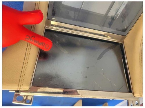 2012 Fisker Karma Sedan Hybrid Center Console Floor Tan A/T Switch 1959 - Picture 7 of 12