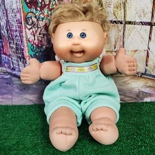 Cabbage Patch Doll 15" Straight Hair Blue Eyes 2004