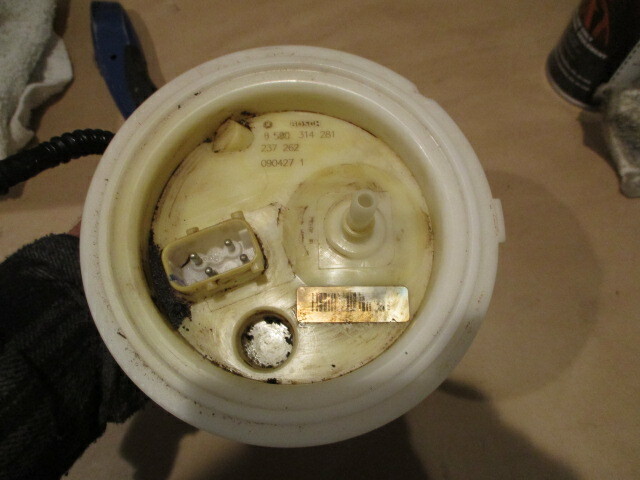 Ferrari California - Fuel Pump Filter & Sender Unit P/N 237262