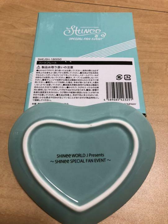 未使用・未開封品) SHINee WORLD J presents ~SHINee Special