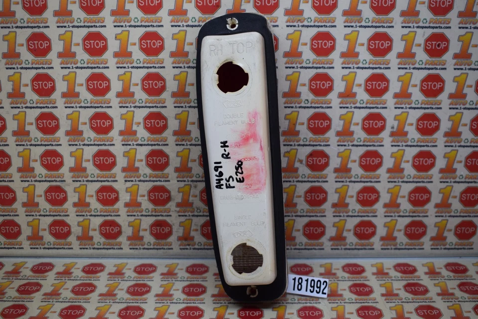 FORD E150 E250 E350 1975-1991 PASAJERO LUZ TRASERA DERECHA E4UB-13404-AA OEM Foto 3 de 4