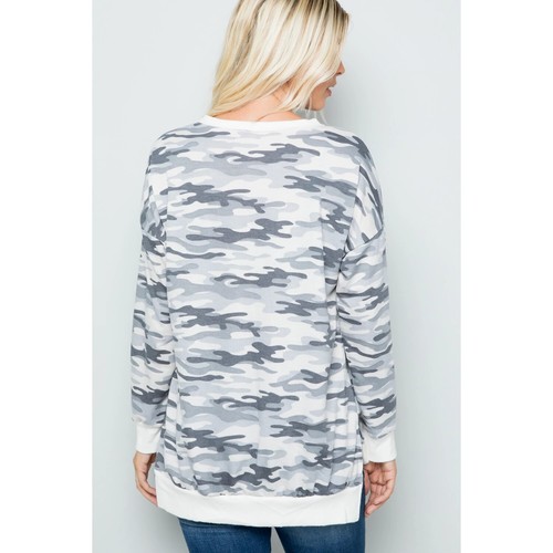 CELESTE CLOTHING CAMO SIDE SLIT BOTTOM LONG SLEEVE TOP SIZE SMALL-SALE!!!! - 第 1/5 張圖片