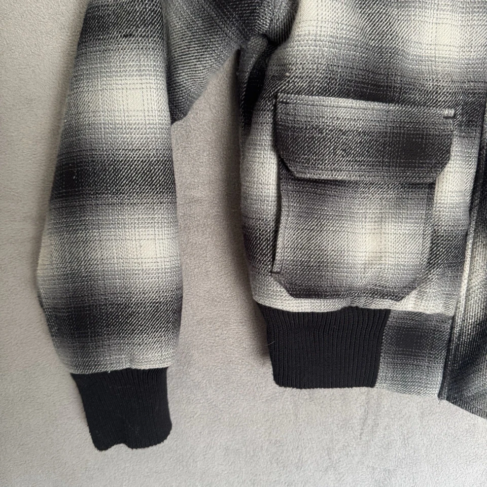 Abrigo OP Niñas Rico Negro Ombré Piel Capucha Cremallera Botón Negro Blanco Talla L Foto 3 de 4