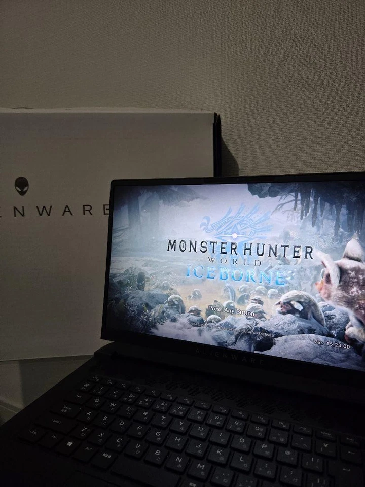 Laptop para juegos Dell Alienware M15 R6/Ryzen 9-5900H/16 GB/SSD1 TB/RTX 3070 usada Foto 2 de 4