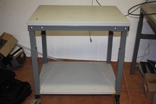 Arbeitstisch fahrbar mit Höhenverstellung Arbeitplatte 50x70cm
