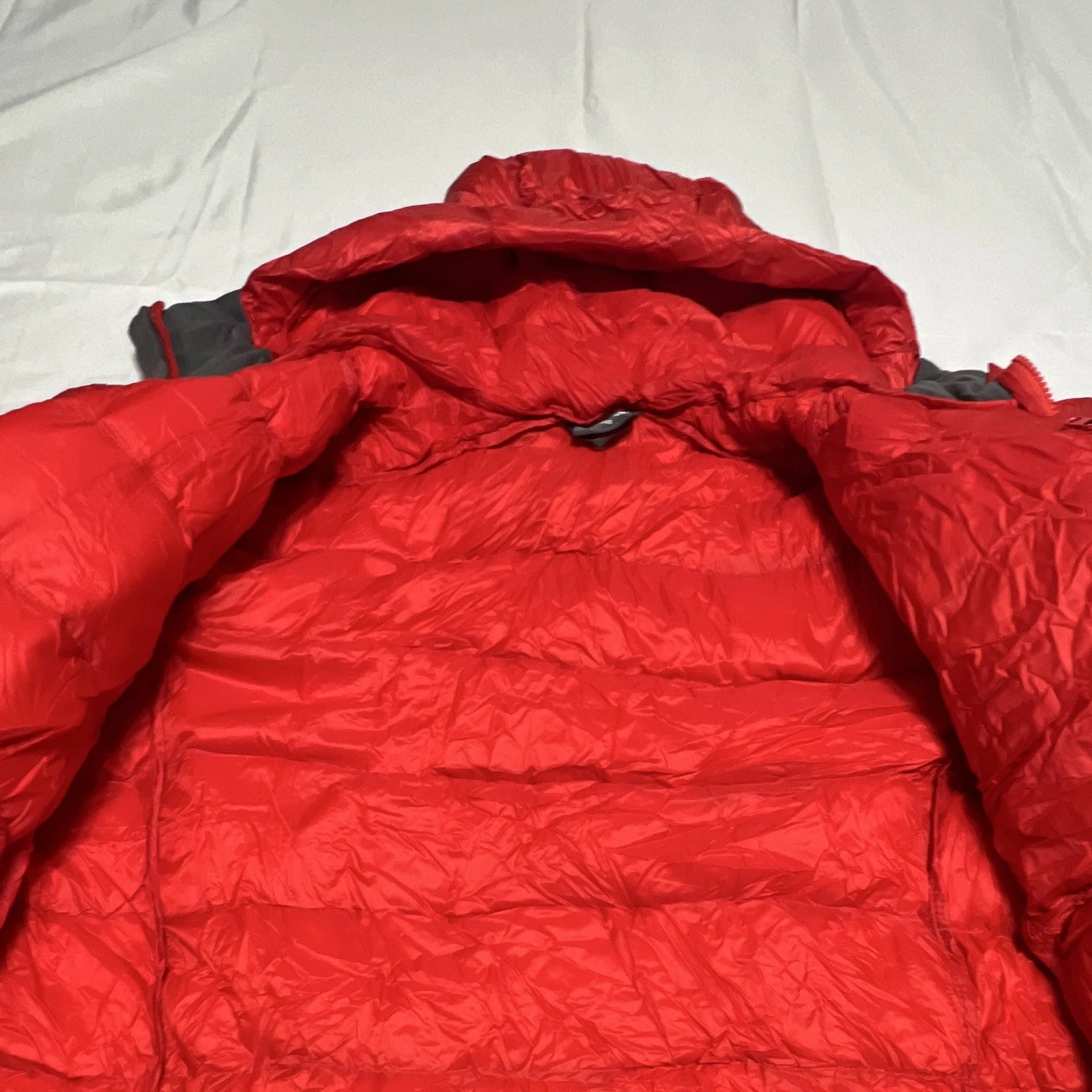 Montane Featherlite 800 Down Hooded Puffer Jacket Full Zip Packable Men’s L Red - product detail image 10