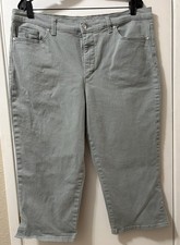 GLORIA VANDERBILT Amanda Crop Jeans All About Slimming Stretch Gray Blue 16