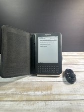 Amazon Kindle Keyboard 3rd Gen D00901 Bundle w/New Battery, Leather Case w lite