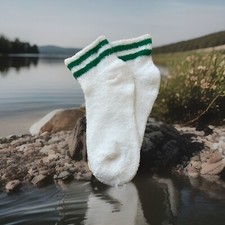 Women's VTG Socks Low Cut Green Striped Acrylic Blend Terry Size 9-11 90s 80s