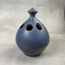 Vase pique fleur céramique émail bleu signé LUDOVIC Poterie Salins les Bains