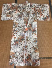 Kimono Fine pattern cream color floral pattern beautiful item