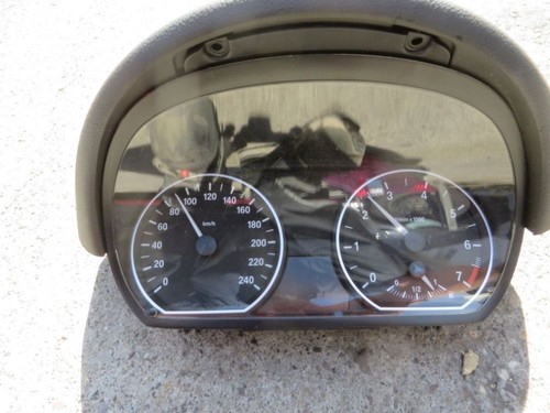 BMW 1 (E87) 118I Tacho Kombiinstrument 1024932-84