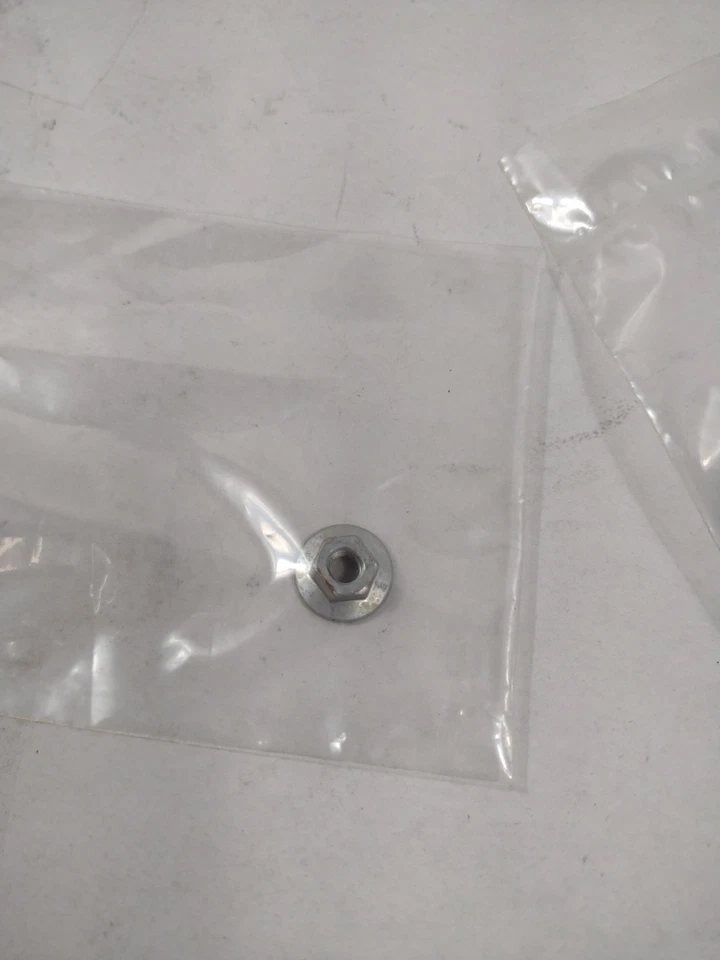 Подлинный кронштейн для крепления клапанного насоса модулятора давления тормоза GM 84170997 - Изображение 4 из 4