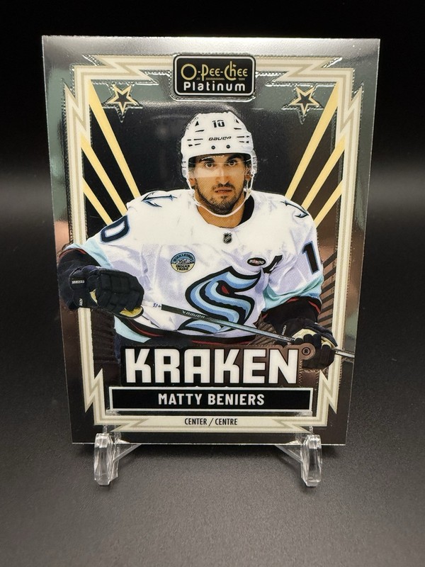 2025-26 O-Pee-Chee Platinum Retro Matty Beniers -Seattle Kraken #R-3