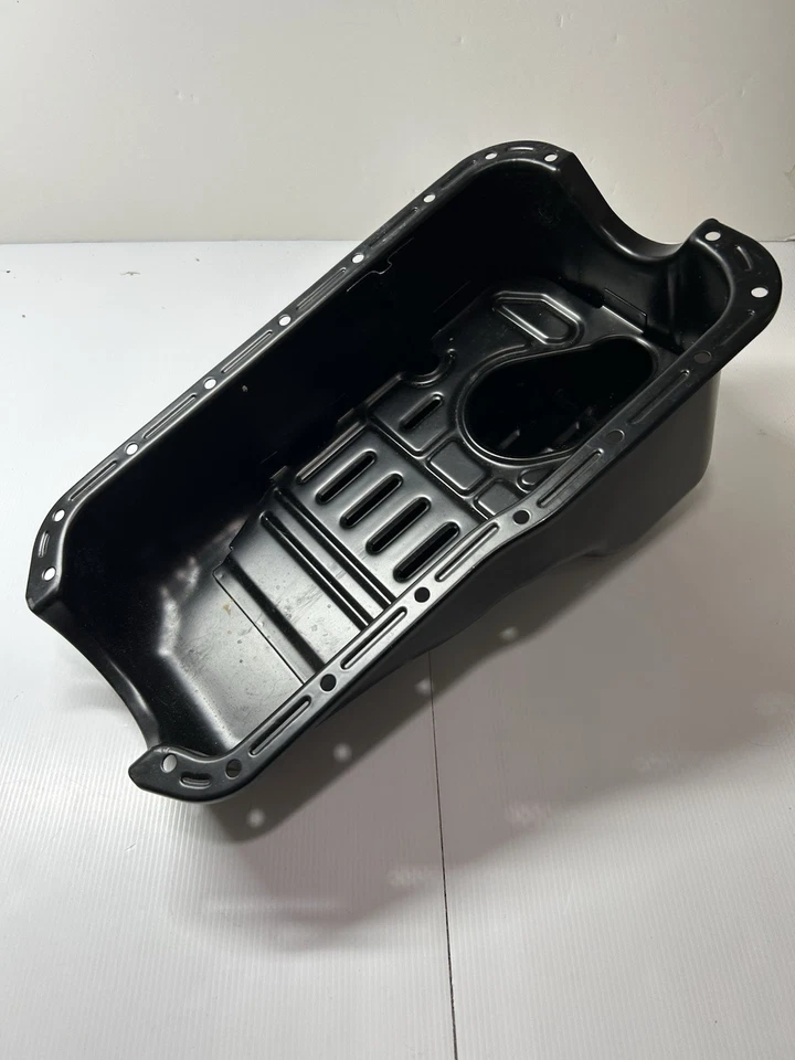 Cacerola de aceite del motor con 18 orificios para pernos para Mercury Villager Nissan Quest 3,0 L 3,3 L 264512 Foto 2 de 2