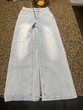 Women s Jeans Size Small 2-4
