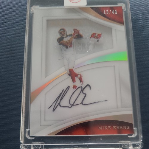 2017 IMMACULATE COLLECTION SHADOW BOX MIKE EVANS ON CARD AUTO #’d 15/49