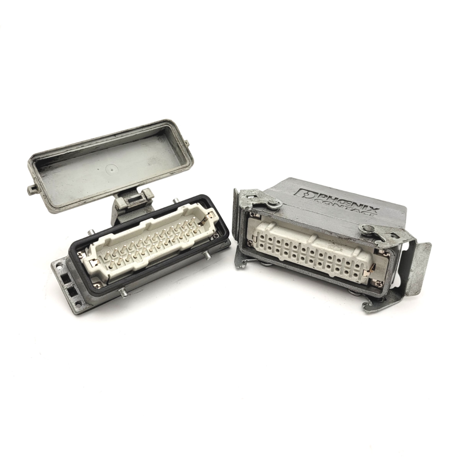 Phoenix Contact 1771859 Locking Housing W/1771956 HEAVYCON B24 Panel Mount Base