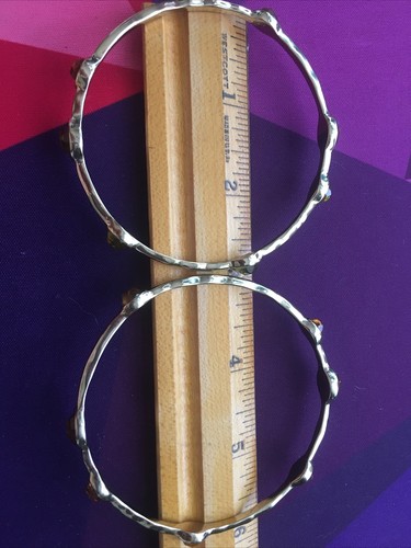 Beautiful Bangle Bracelet Set of 2 Gold Tone Yellow/Amber Gems 1/8" W x 2 5/8" A - Picture 3 of 3