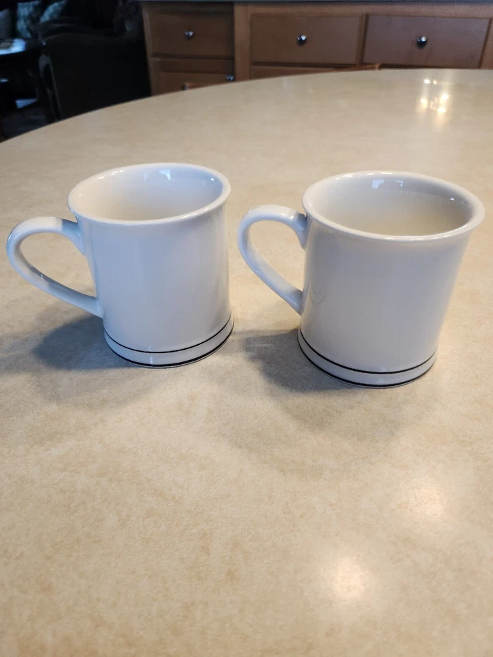 CONJUNTO DE 2 canecas de café Home Essentials "The Mr." & "The Mrs." Bride & Groom 12 oz - Imagem 4 de 4