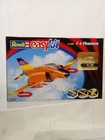 avion F-4 phantom maquette revell easy kit 1/100