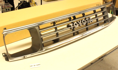 1990-1997 Toyota Genuine Land Cruiser 70 BJ73 LJ7# RJ7# Front