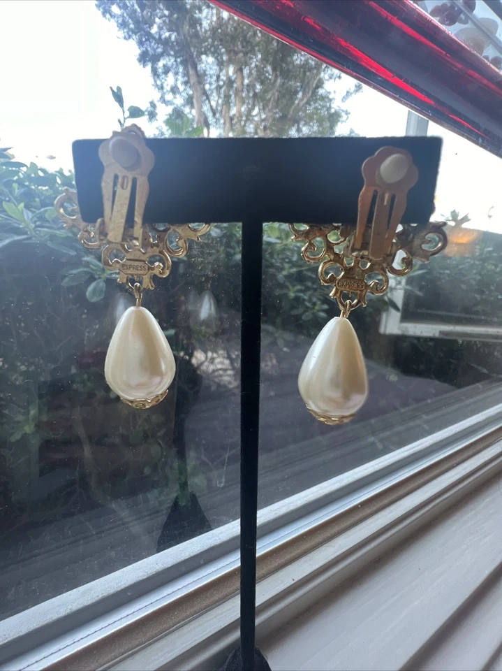 Pendientes EXPRESS Clip En Perla Dorada Vintage Inspirado Novia Foto 2 de 4