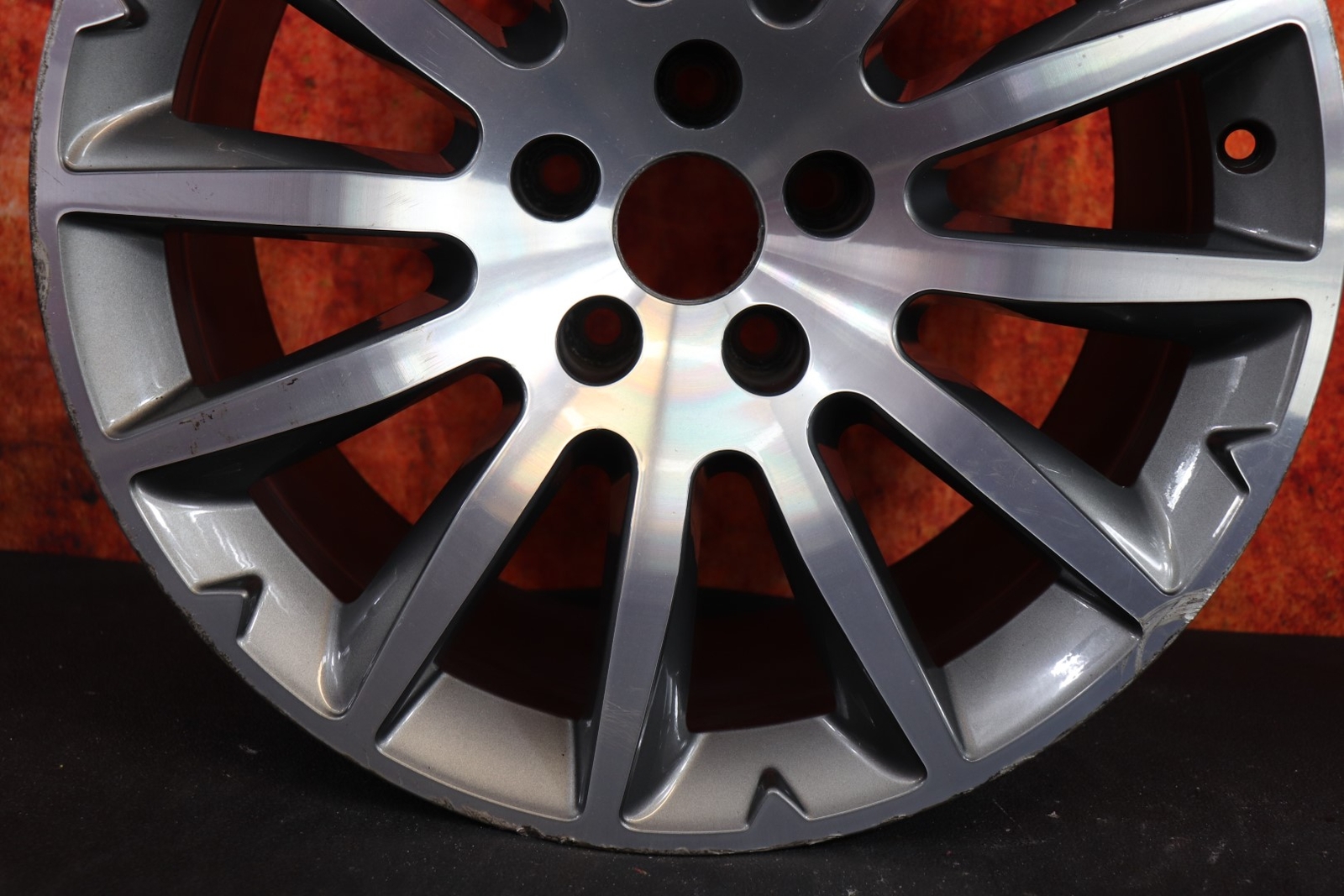 Maserati Ghibli 2013 14 15 16 17 2018 18" OEM Rim Wheel Rear 670010981 81220424