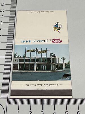 Front Strike Matchbook Cover  Apache Resort Motel  Miami, FL  gmg  unstruck