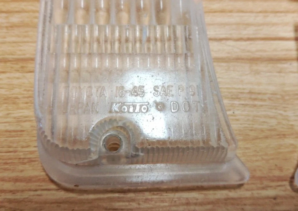 1982-1986 Toyota Tercel Wagon L20 OEM Inner Headlight Lens SET - Great Shape! Foto 3 de 4