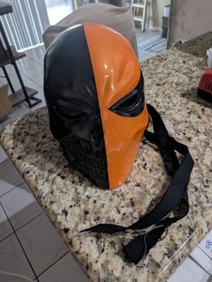 DEATHSTROKE RESIN Premium Helmet Cosplay / Costume - Batman Villain 