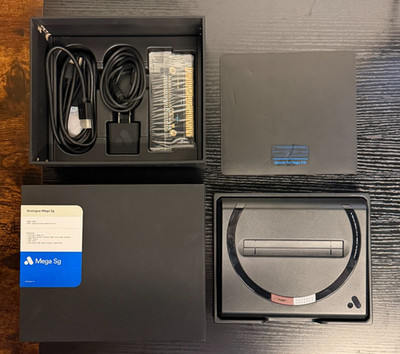 Analogue Mega SG CIB - Sega Genesis FPGA Console - Box and Accessories Included