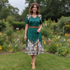 SHEIN New Hunter Green Rose Garden Style Dress