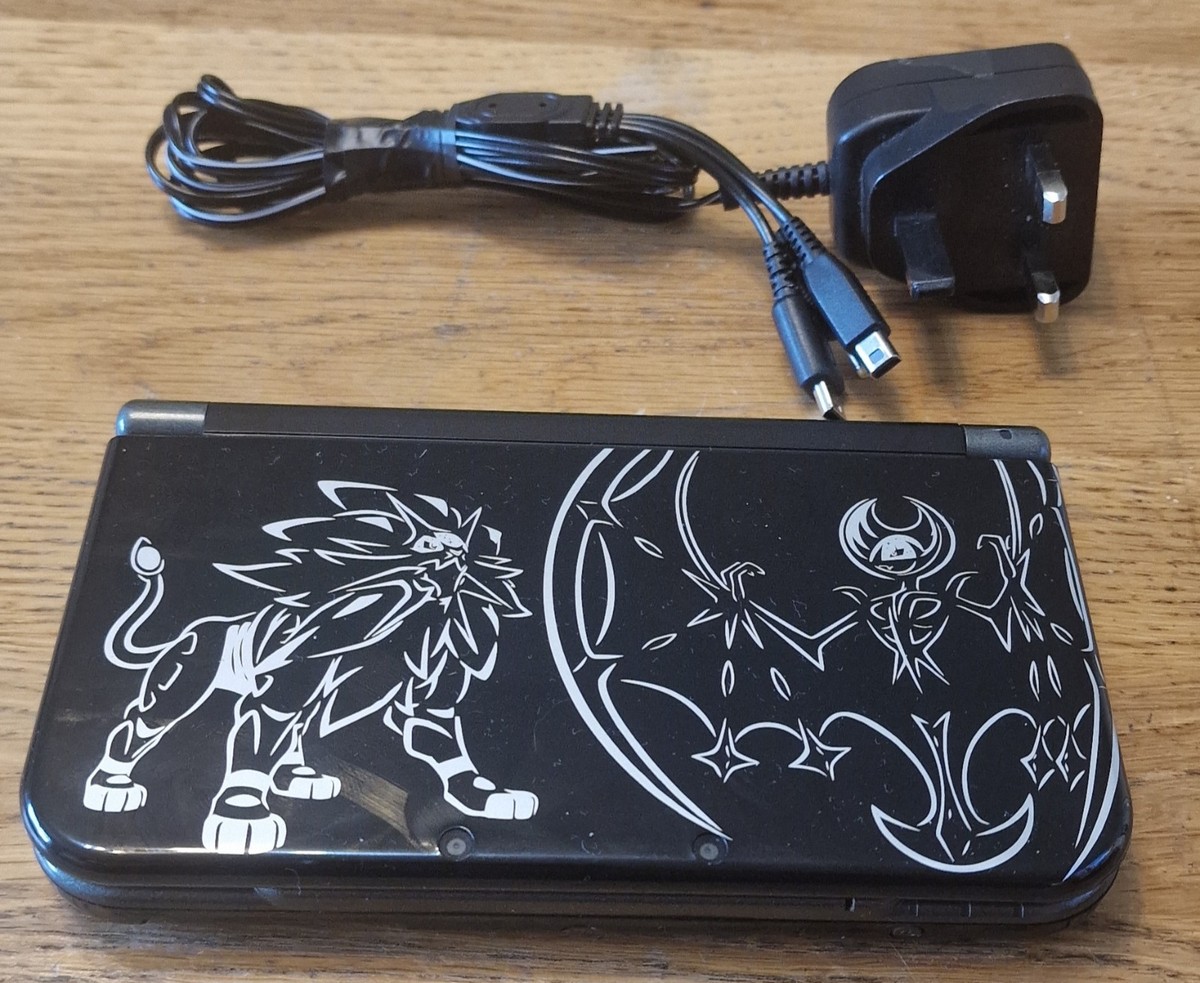 Nintendo ‘New’ 3DS XL Pokemon Sun Moon Edition Console USED