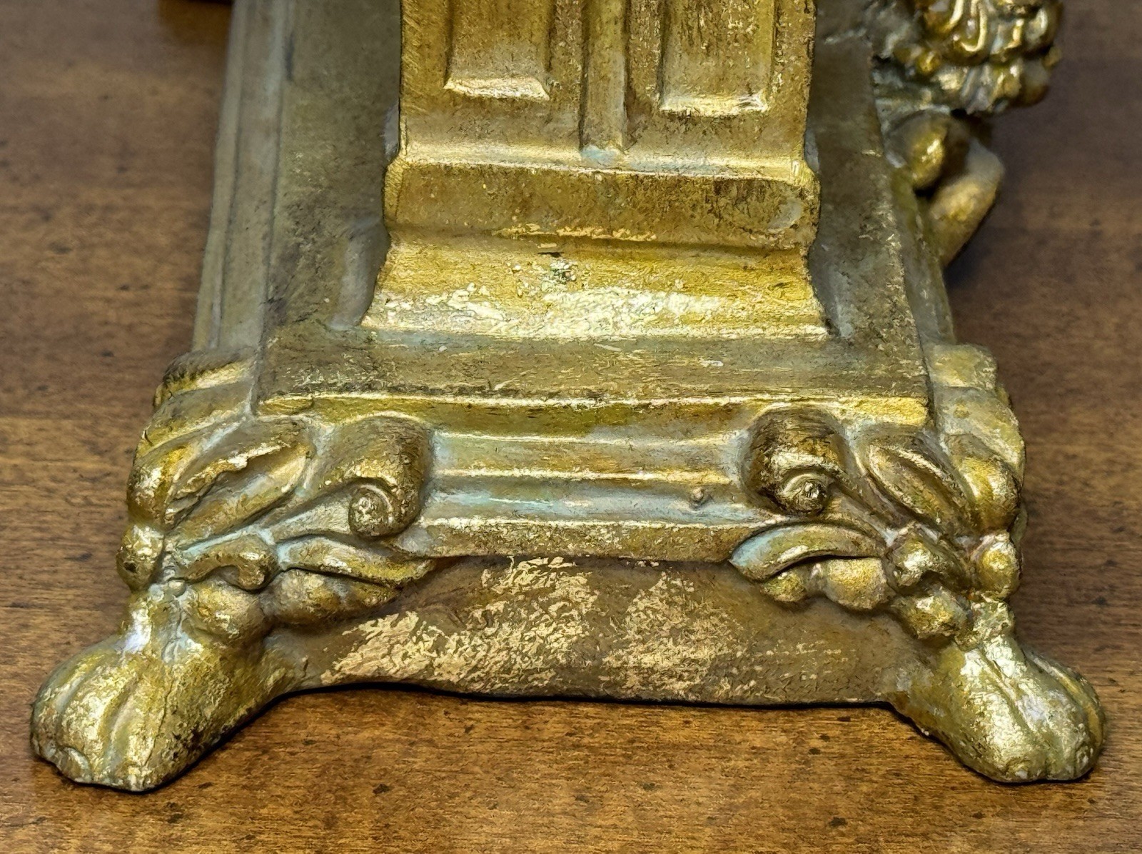 Vintage Mantle Shelf Quartz Clock Baroque Style Gold Painted Working