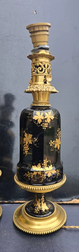 PAIRE LAMPES A HUILE VERRE OPALINE NOIRE EP.XIXEME LAMPS OIL OPALIN - Photo 3/4