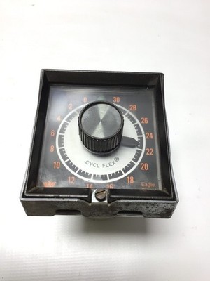 Eagle Signal CYCL-FLEX Analog Reset Timer