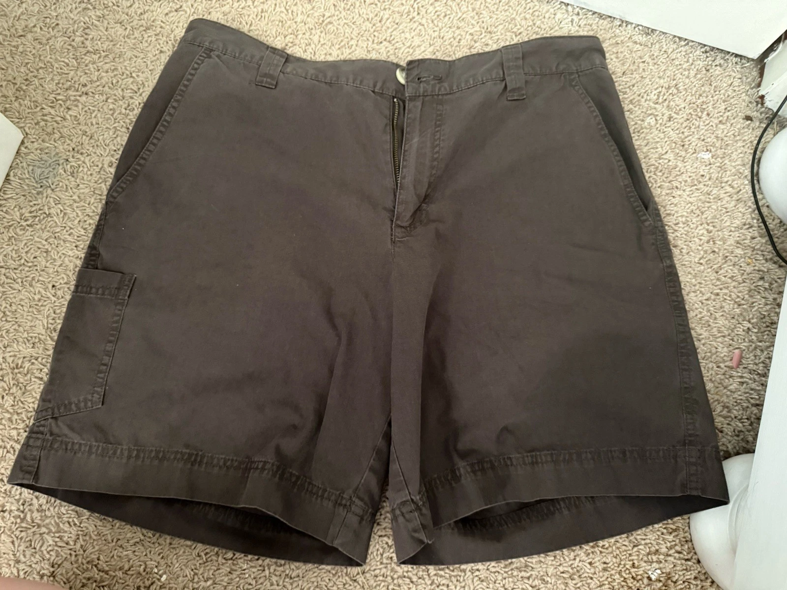 Columbia Dark Brown Buttoned Outdoor Hiking Shorts Men’s 34x9