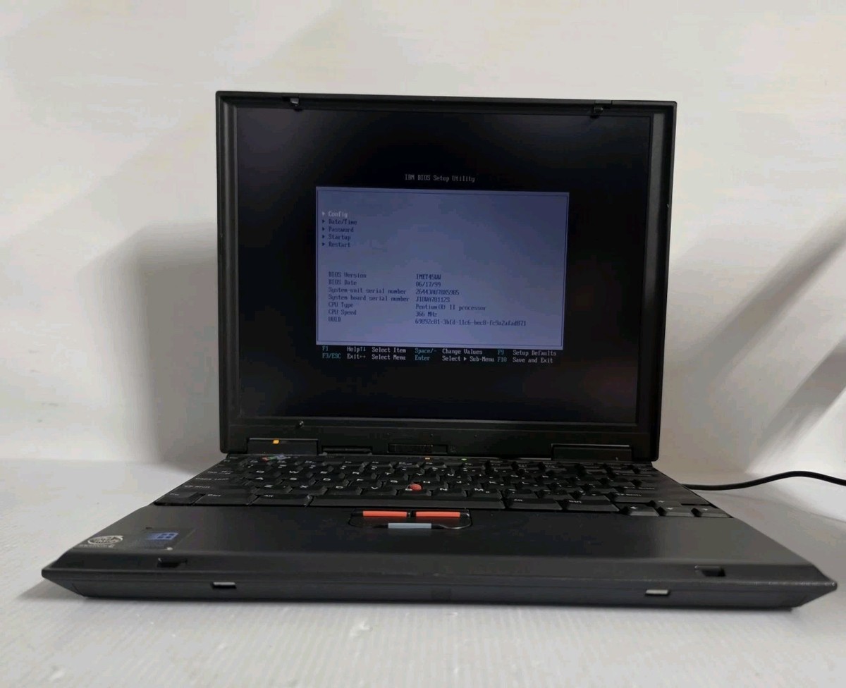 VINTAGE IBM ThinkPad 570 Type 2644 13