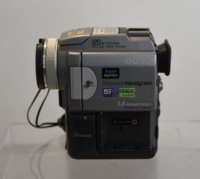 Sony Handycam DCR-PC120 MiniDV Camcorder Compact Video Camera Silver JAPAN