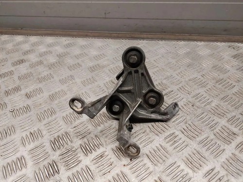 MERCEDES-BENZ E Coupe C207 Halter für ABS-Block A2074300010 4.70 33436734