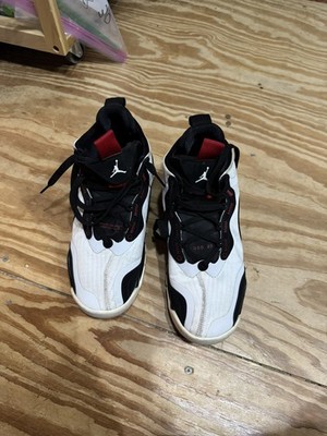 Jordan Aerospace 720 White Black Gym Red Size 9.5 Pre owned 