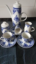 14teiliges Konvolut Mokkaservice Lichte Kobaltblau 2 Tassen beschädigt